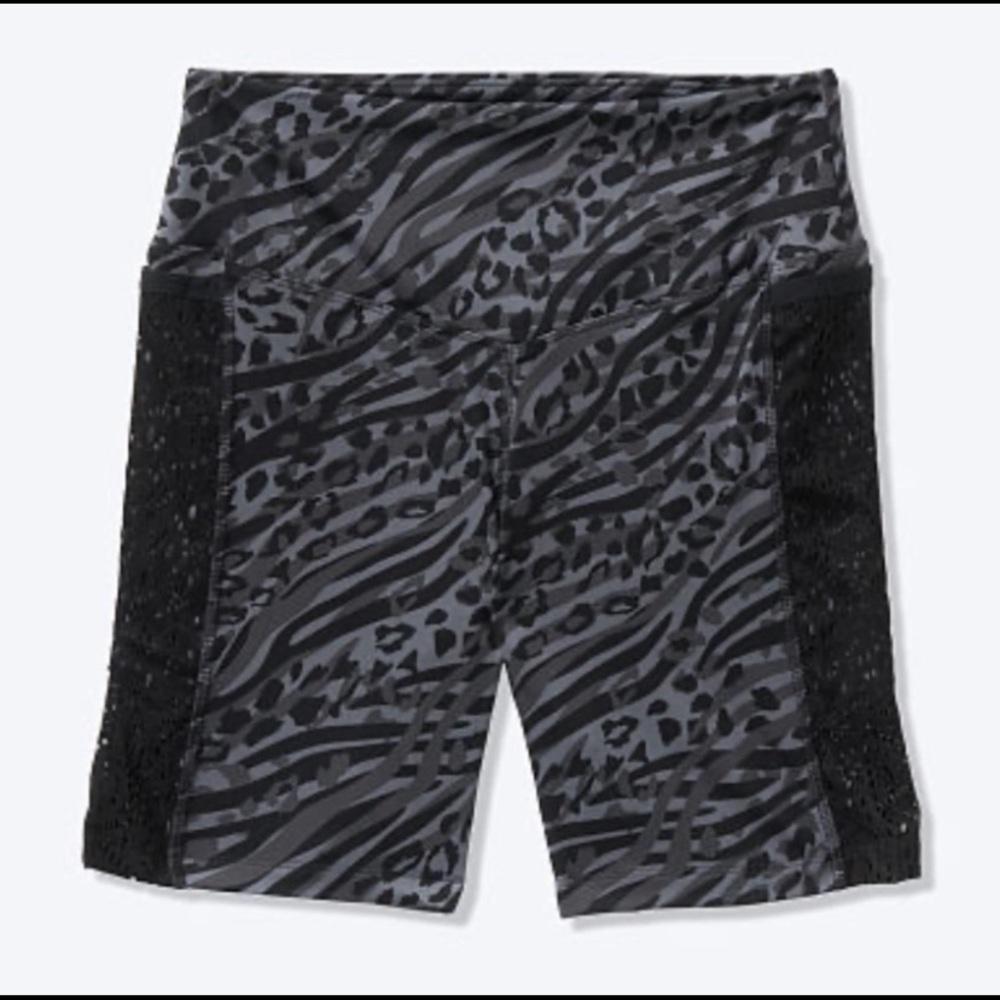 NWT Victoria Secret Pink Sport bike short - Picture 2 of 3